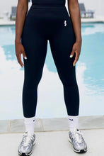 Load image into Gallery viewer, Black Sculpt Leggings
